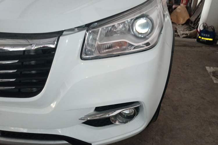Used FAW Yingzhi G3 2016 G3S 1.5L CVT Luxury Navigation Edition Left Front Headlight