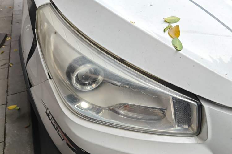 Used FAW Yingzhi G3 2016 G3S 1.5L Manual Luxury Navigation Edition Right Front Headlight