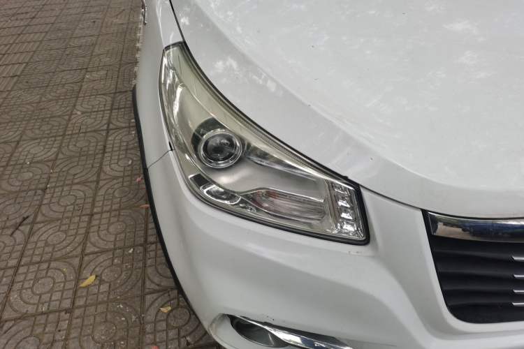 Used FAW Yingzhi G3 2016 G3S 1.5L Manual Elite Edition Right Front Headlight