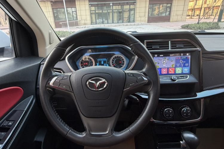 Used FAW Yingzhi G3 2016 G3S 1.5L CVT Luxury Navigation Edition Steering Wheel