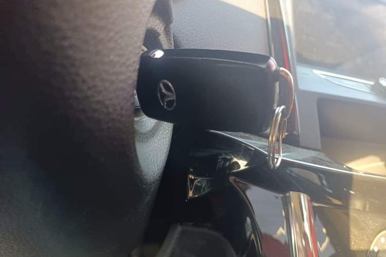 Used FAW Yingzhi G3 2016 G3S 1.5L CVT Luxury Navigation Edition Vehicle Key