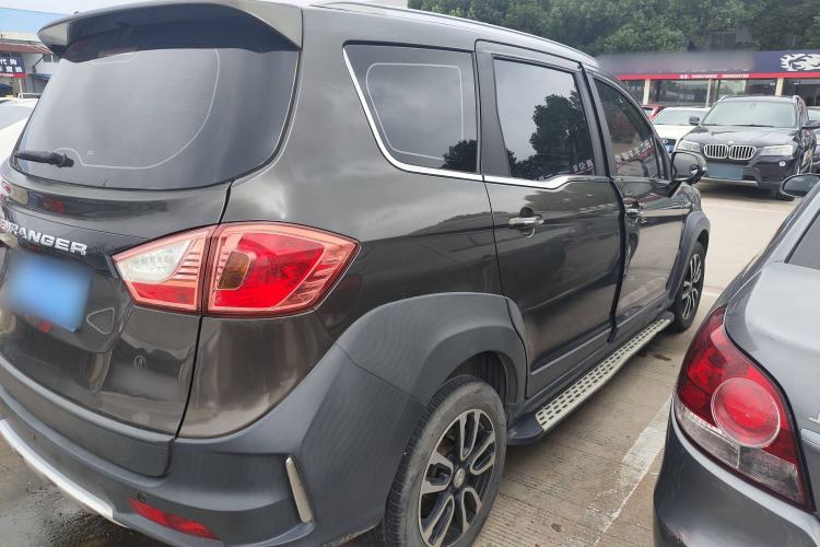 Used FAW Yingzhi G5 2016 1.5L CVT Luxury Navigation Edition Exterior 5