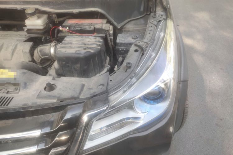 Used FAW Yingzhi G5 2016 1.5L CVT Luxury Navigation Edition Engine Bay Left