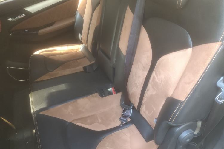Used FAW Yingzhi G5 2016 1.5L CVT Luxury Navigation Edition Left Rear Seat