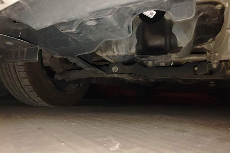 Used FAW Yingzhi G5 2016 1.5L CVT Elite Edition Chassis Front Right