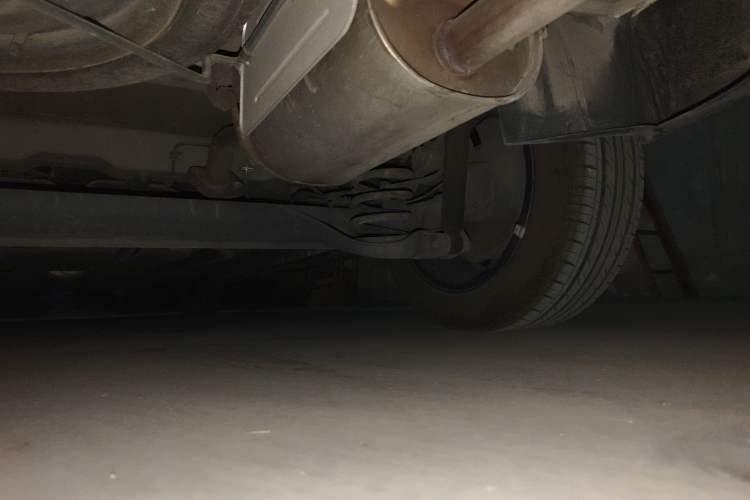 Used FAW Yingzhi G5 2016 1.5L CVT Elite Edition Chassis Rear Right