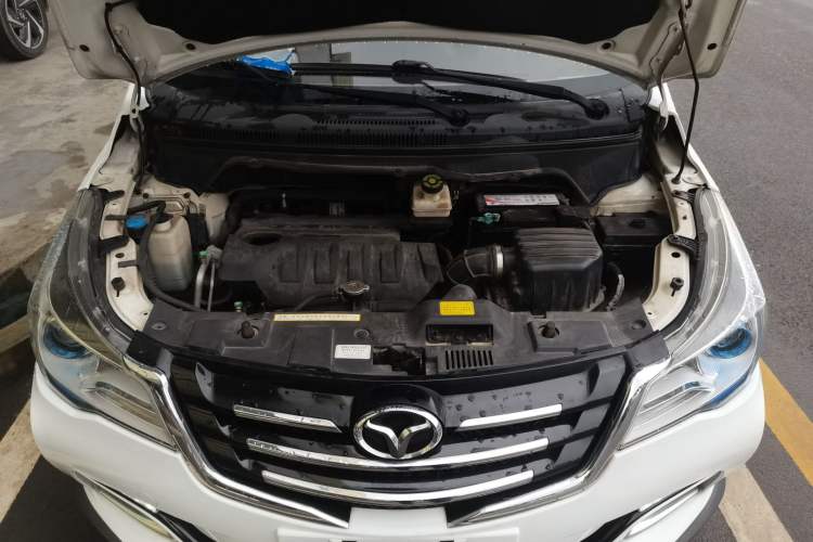 Used FAW Yingzhi G5 2016 1.5L CVT Elite Edition Engine Bay