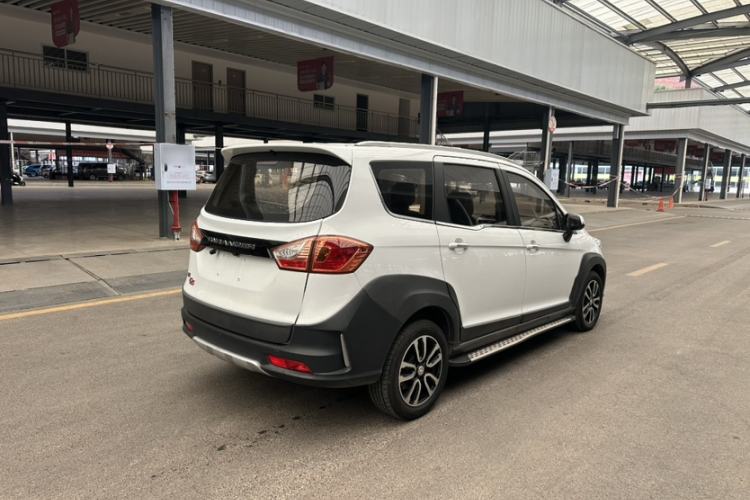 Used FAW Yingzhi G5 2016 1.5L CVT Elite Edition Exterior 3