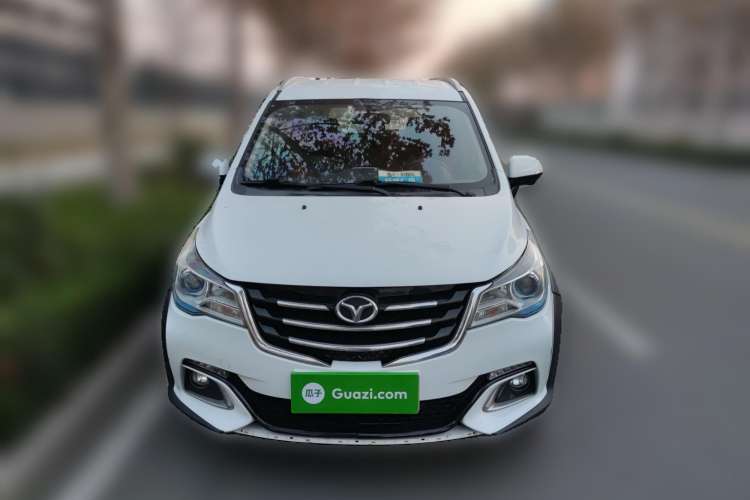 Used FAW Yingzhi G5 2016 1.5L Manual Luxury Navigation Edition Front