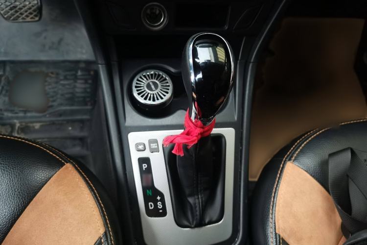 Used FAW Yingzhi G5 2016 1.5L CVT Elite Edition Gear Lever