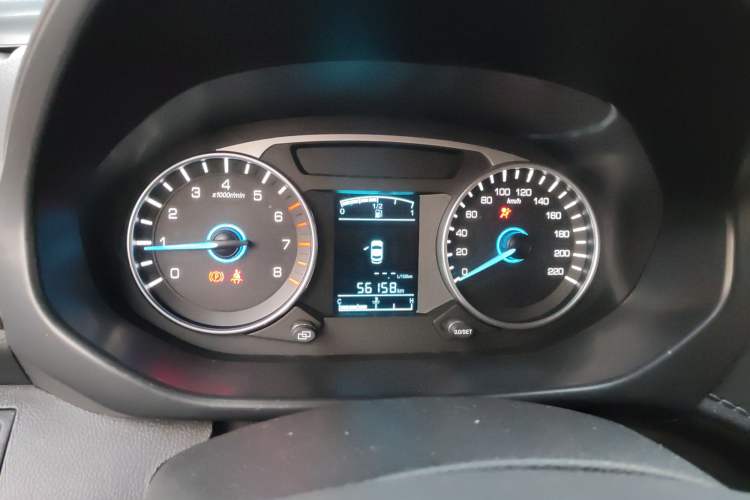Used FAW Yingzhi G5 2016 1.5L Manual Luxury Navigation Edition Instrument Cluster