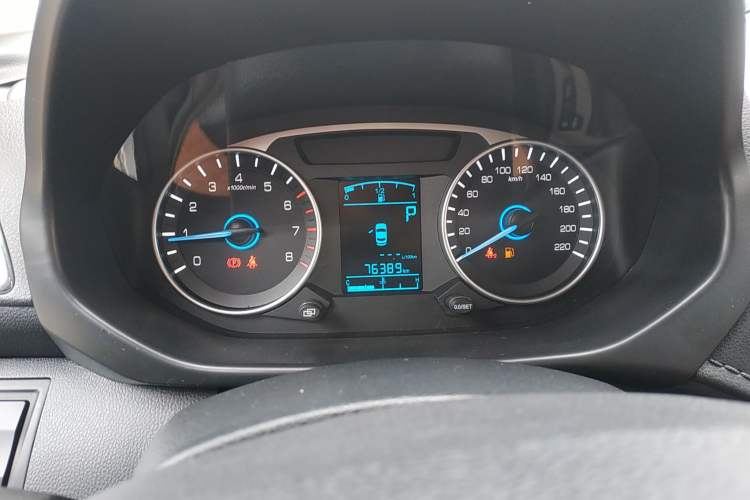 Used FAW Yingzhi G5 2016 1.5L CVT Elite Edition Instrument Cluster