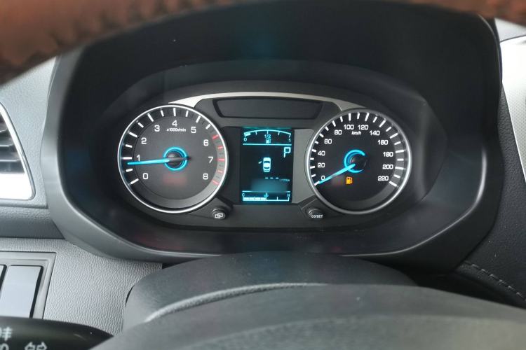 Used FAW Yingzhi G5 2016 1.5L CVT Elite Edition Instrument Cluster