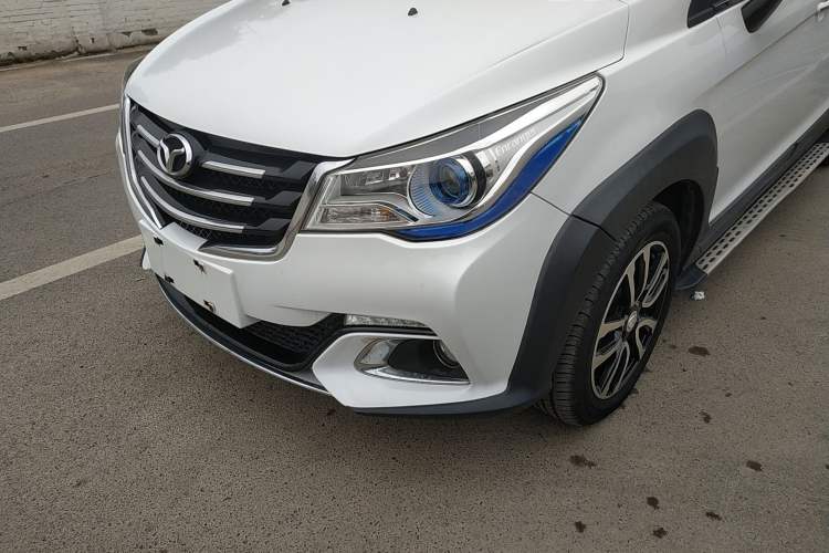Used FAW Yingzhi G5 2016 1.5L CVT Elite Edition Left Front Headlight