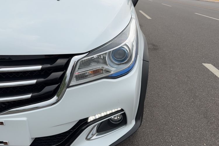 Used FAW Yingzhi G5 2016 1.5L CVT Luxury Navigation Edition Left Front Headlight