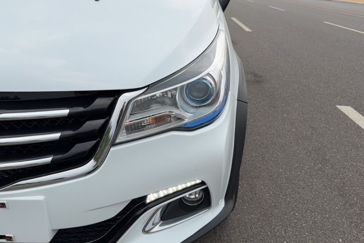 Used FAW Yingzhi G5 2016 1.5L CVT Luxury Navigation Edition Left Front Headlight