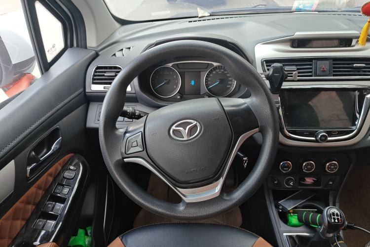 Used FAW Yingzhi G5 2016 1.5L Manual Luxury Navigation Edition Steering Wheel