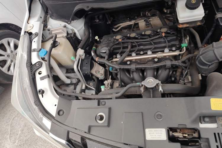 Used FAW Yingzhi G5 2017 1.5L Manual Weekend Edition Engine Bay Right