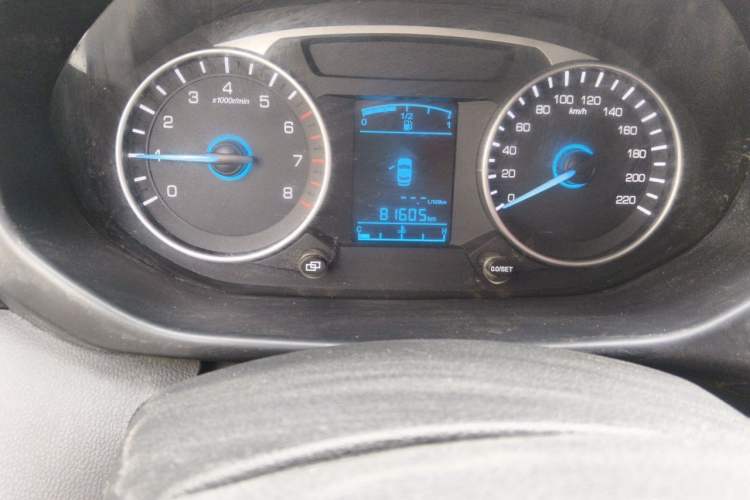 Used FAW Yingzhi G5 2017 1.5L Manual Weekend Edition Odometer Close Up