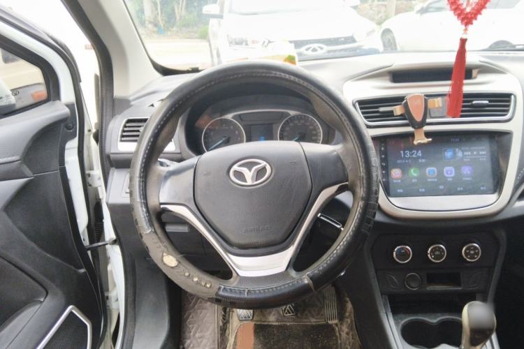 Used FAW Yingzhi G5 2017 1.5L Manual Weekend Edition Steering Wheel
