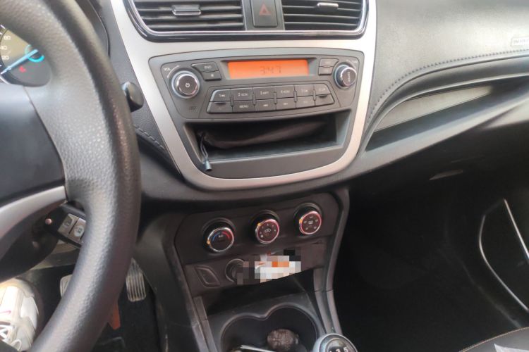 Used FAW Yingzhi G5 2018 1.5L Manual Weekend Edition Audio And AC Panel