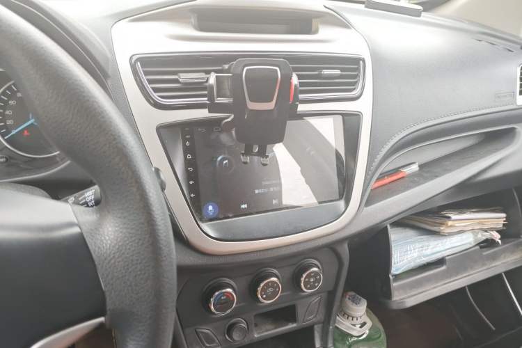 Used FAW Yingzhi G5 2018 1.5L Manual Weekend Edition Audio And AC Panel