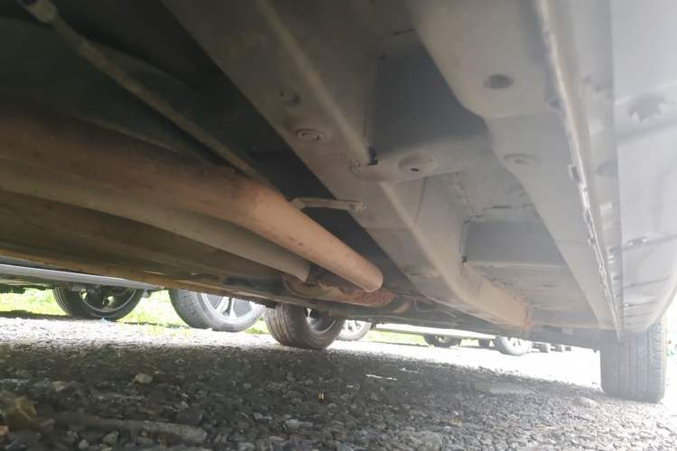 Used FAW Yingzhi G5 2018 1.5L Manual Weekend Edition Chassis Rear Right