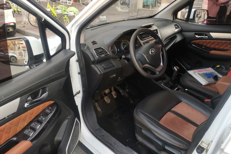 Used FAW Yingzhi G5 2018 1.5L Manual Weekend Edition Driver Seat