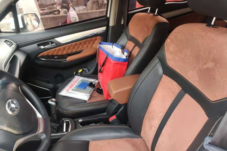 Used FAW Yingzhi G5 2018 1.5L Manual Weekend Edition Left Front Seat