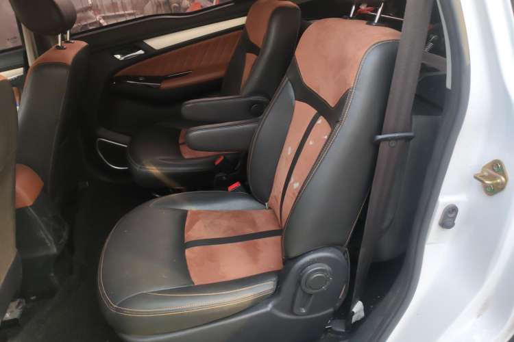 Used FAW Yingzhi G5 2018 1.5L Manual Weekend Edition Left Rear Seat