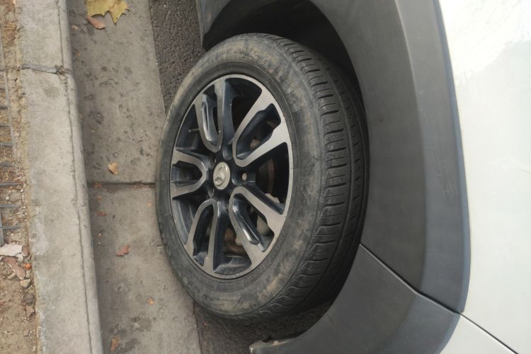 Used FAW Yingzhi G5 2018 1.5L Manual Weekend Edition Right Front Wheel Hub