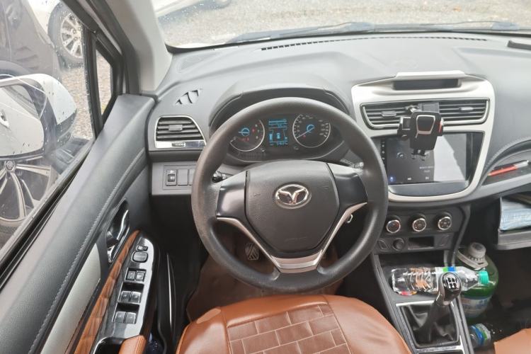 Used FAW Yingzhi G5 2018 1.5L Manual Weekend Edition Steering Wheel