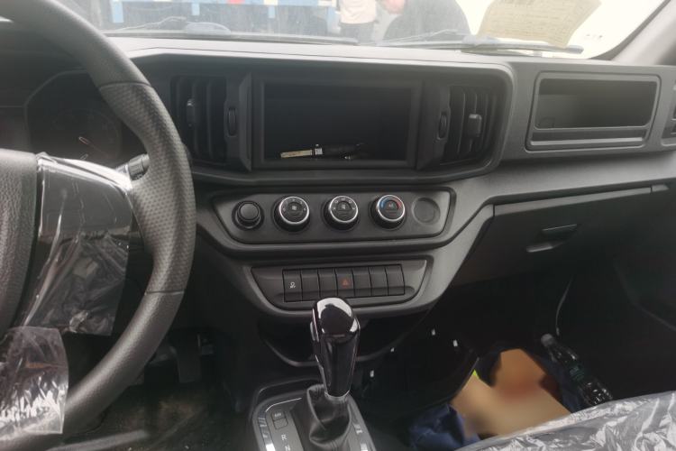Used Feidi Ditu EF3 2022 Ningde Times 55.7 kWh Flatbed Van Interior 4