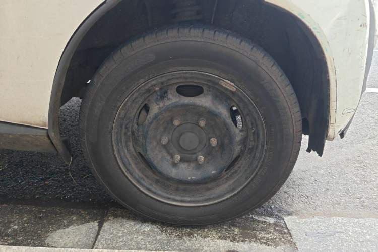 Used Feidi Q2T 2020 Van Low Cabinet Right Front Wheel Hub
