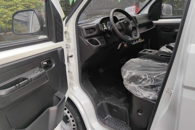 Used Feidi U6 2024 CATL 41.86 kWh Interior 2