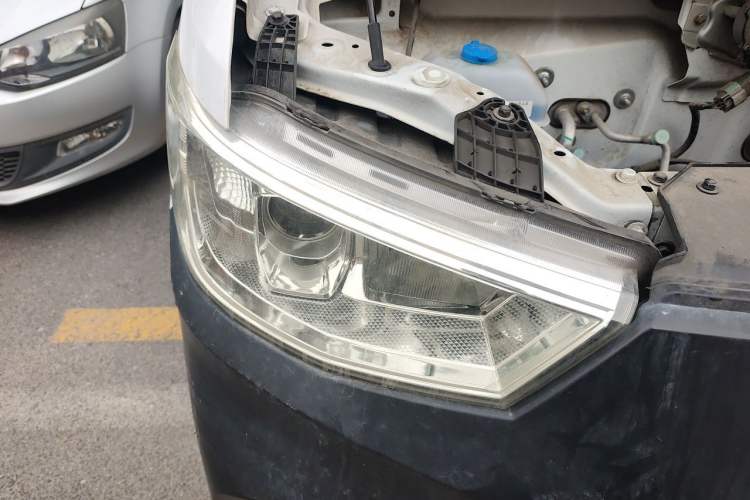 Used Feidi U6 2024 CATL 41.86 kWh Right Front Headlight