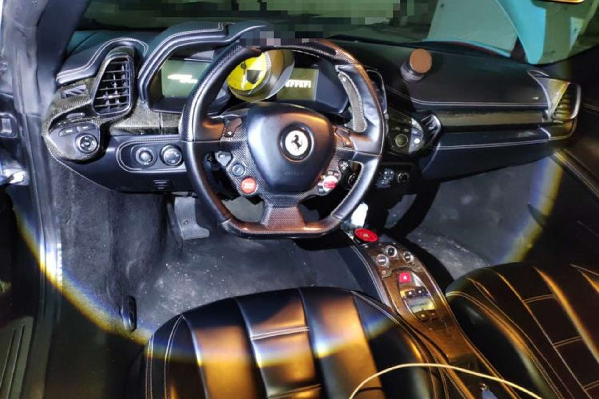 Used Ferrari 458 2013 4.5L Spider Center Console