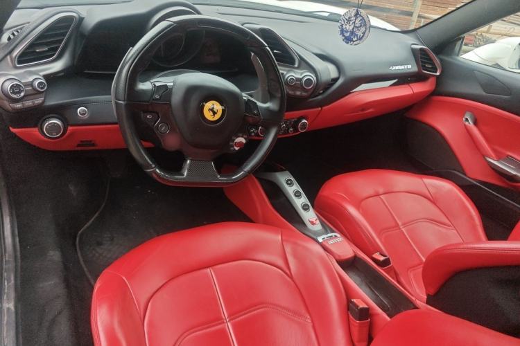 Used Ferrari 488 2015 488 GTB Center Console