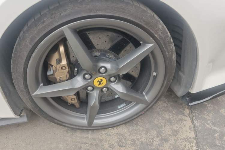 Used Ferrari 488 2015 488 GTB Right Front Wheel Hub