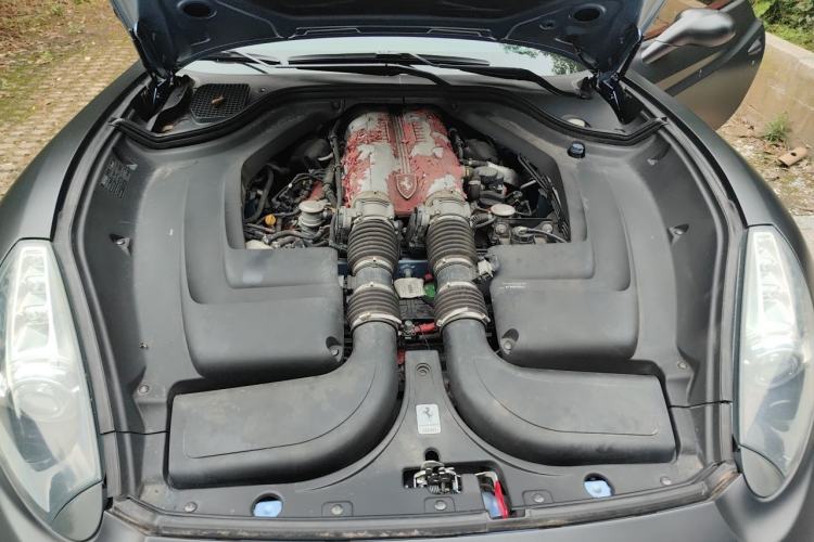 Used Ferrari California T 2009 4.3L Standard Edition Engine Bay