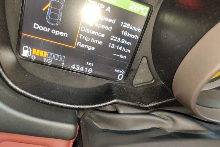 Used Ferrari California T 2009 4.3L Standard Edition Odometer Close Up