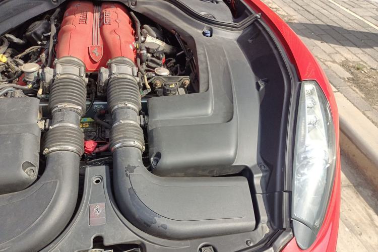 Used Ferrari California T 2009 4.3L Standard Edition Engine Bay Left