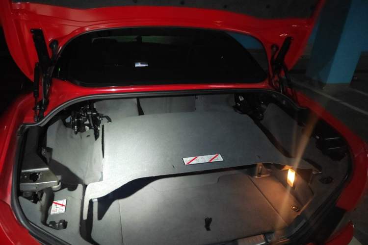 Used Ferrari California T 2009 4.3L Standard Edition Trunk