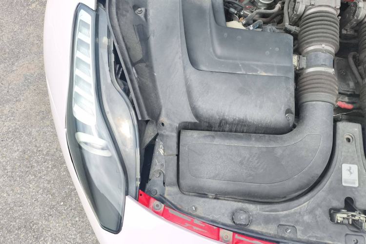 Used Ferrari California T 2009 4.3L Standard Edition Engine Bay Right