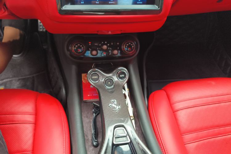 Used Ferrari California T 2009 4.3L Standard Edition Gear Lever