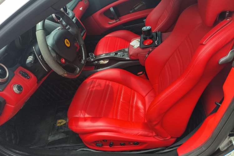 Used Ferrari California T 2009 4.3L Standard Edition Left Front Seat