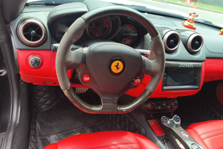 Used Ferrari California T 2009 4.3L Standard Edition Steering Wheel