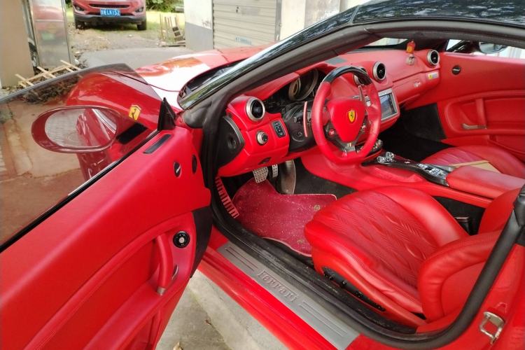 Used Ferrari California T 2009 4.3L Standard Edition Driver Seat