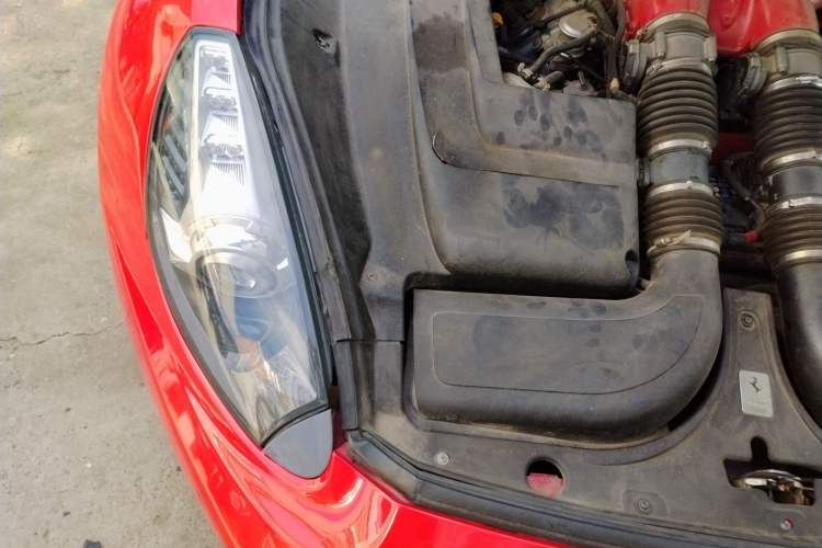 Used Ferrari California T 2009 4.3L Standard Edition Engine Bay Right