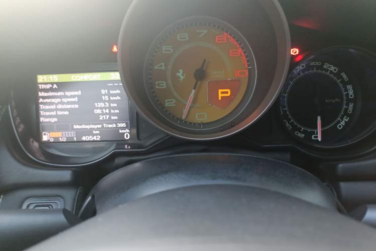 Used Ferrari California T 2012 4.3L Standard Edition Odometer Close Up